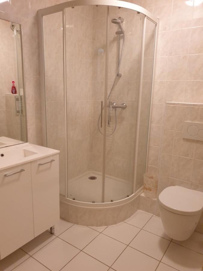 Gîte du Presbytère Ayssenes-la-Bacaresse Esterno foto